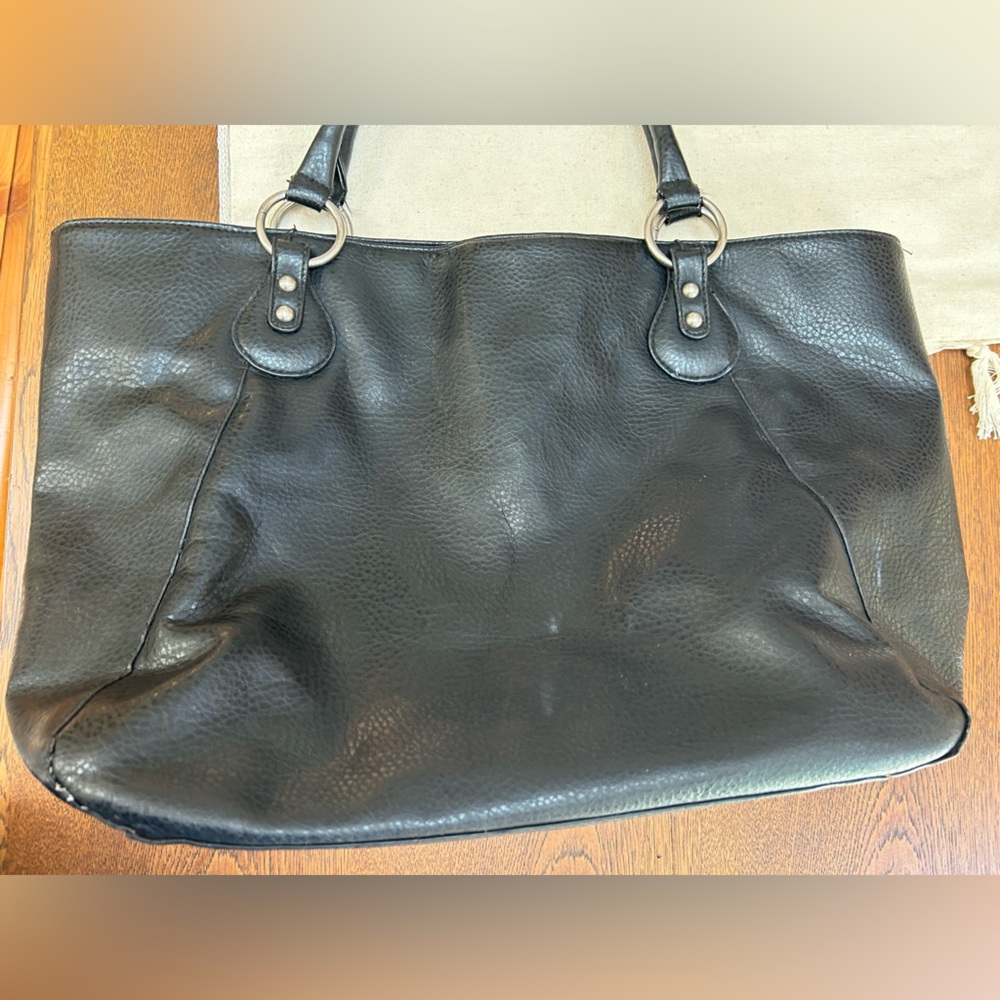 ROXY large BlackTote Bag, double handle, secure cinch up snap system. - Picture 5 of 10